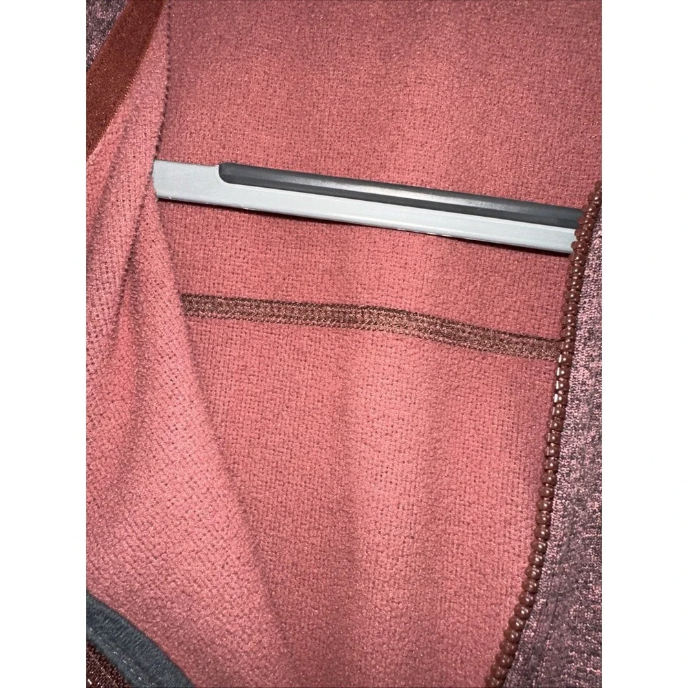 The‎ North Face fleece Men's Size Small Burgandy 1/2 Zip Pullover